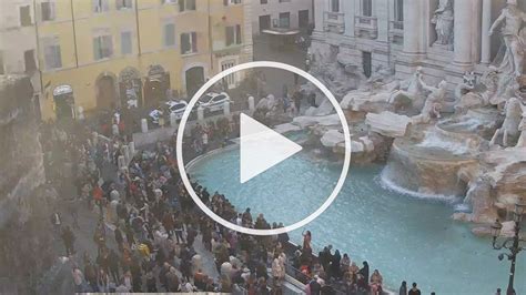 Webcam Rome: Trevi Fountain